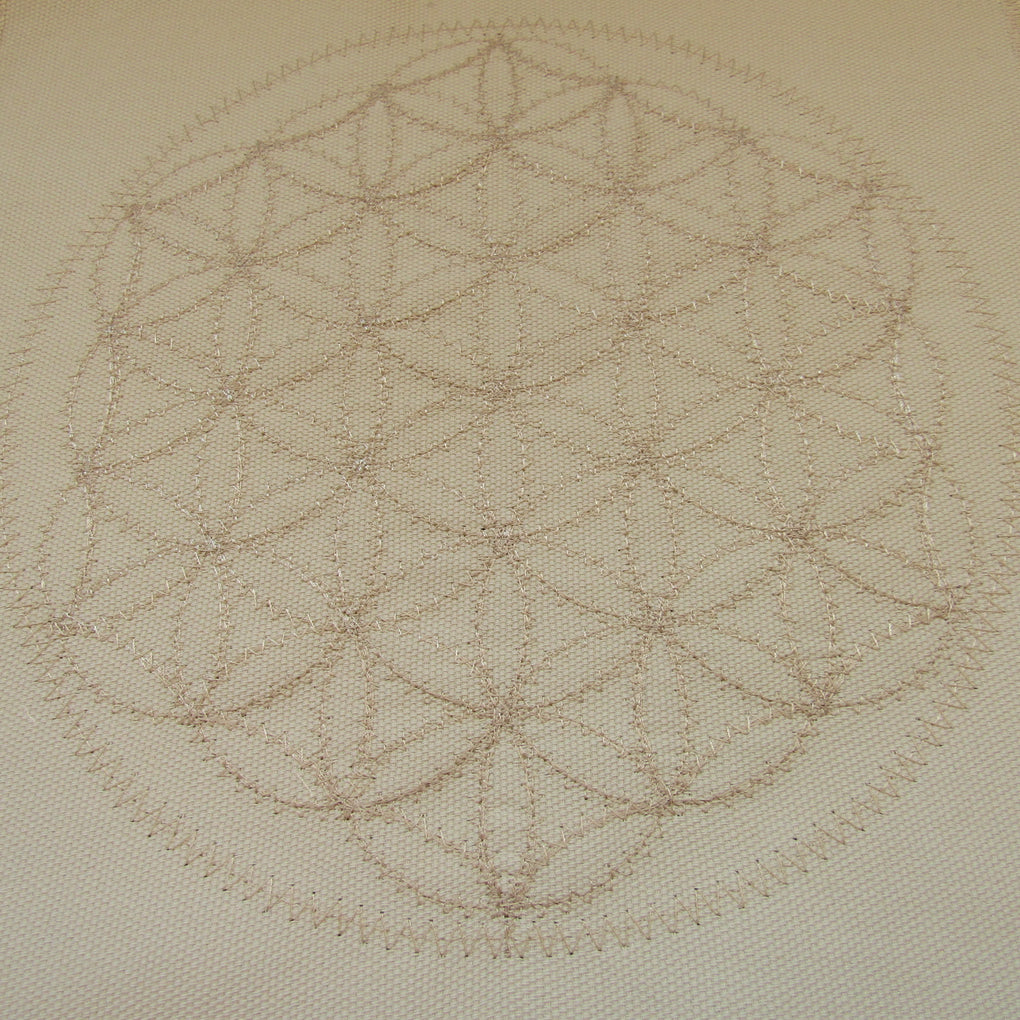 Flower of Life Embroidered Cloth Grid (30 x 30 cm)